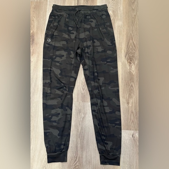 Green and Black Sweatpants with Urban Camouflage - Picture 1 of 6
